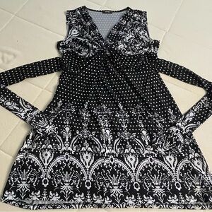 Elegant Black and White Patterned Dress